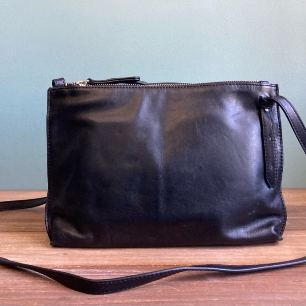 Banana Republic Black Italian Leather Double-Zip Pouch Crossbody Bag - Picture 4 of 12